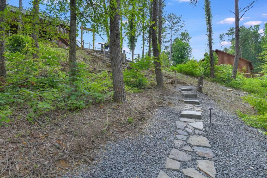 Enchanted Forest Cabin And Teepee! Lights & Laser Show! Private Hot Tub! Unique Stay! Sevierville Exteriér fotografie