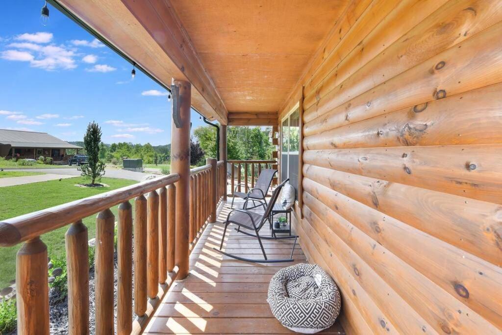 Enchanted Forest Cabin And Teepee! Lights & Laser Show! Private Hot Tub! Unique Stay! Sevierville Exteriér fotografie