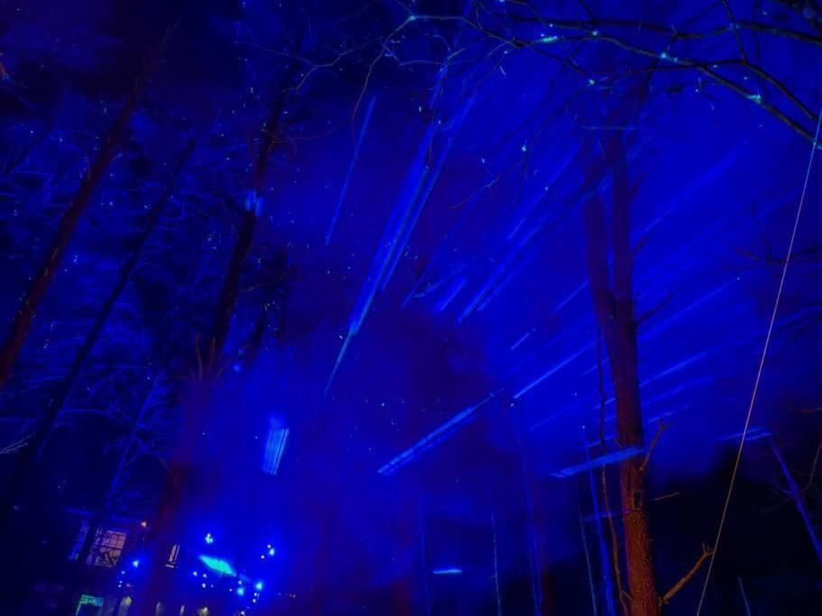 Enchanted Forest Cabin And Teepee! Lights & Laser Show! Private Hot Tub! Unique Stay! Sevierville Exteriér fotografie