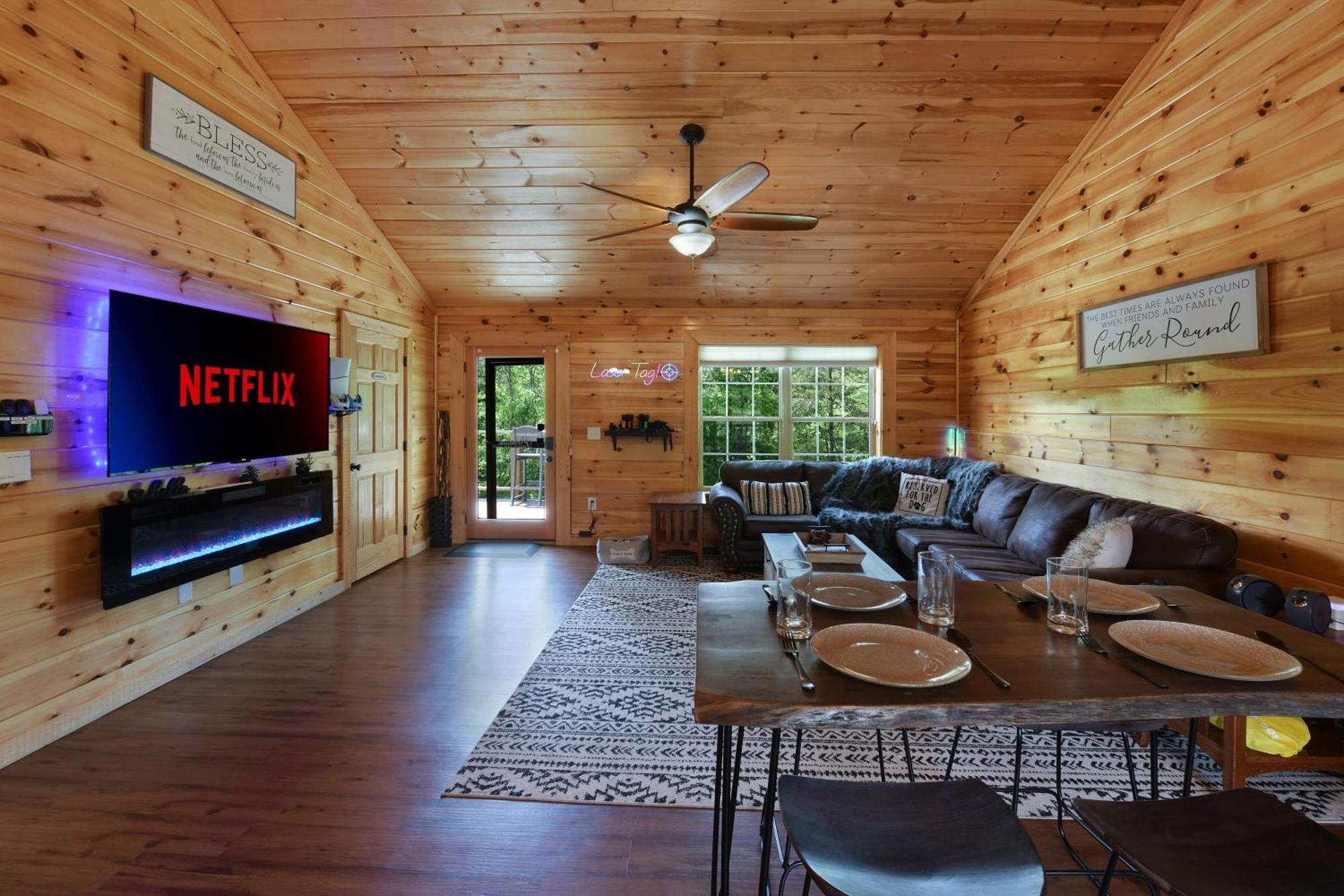 Enchanted Forest Cabin And Teepee! Lights & Laser Show! Private Hot Tub! Unique Stay! Sevierville Exteriér fotografie