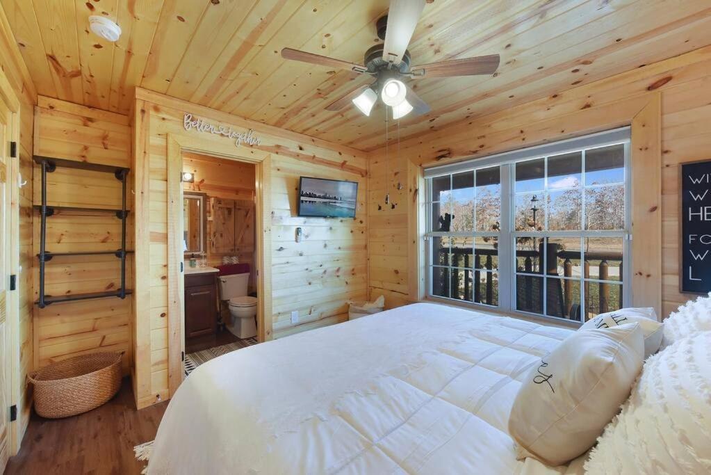 Enchanted Forest Cabin And Teepee! Lights & Laser Show! Private Hot Tub! Unique Stay! Sevierville Exteriér fotografie