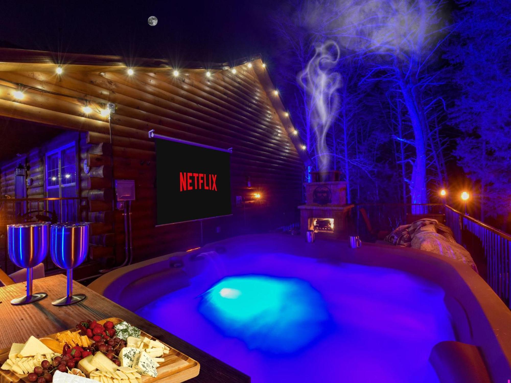 Enchanted Forest Cabin And Teepee! Lights & Laser Show! Private Hot Tub! Unique Stay! Sevierville Exteriér fotografie